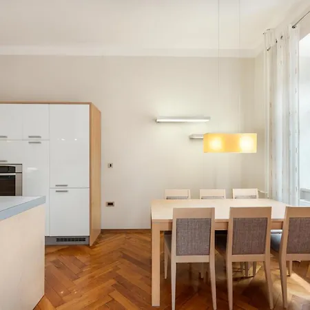 Apartmán Rog With Balcony Lublaň
