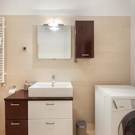 Rog With Balcony Appartamento