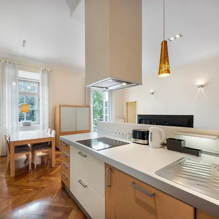 Rog With Balcony Appartamento